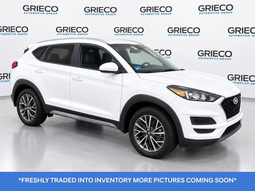Used 2020 White Hyundai SEL image 1
