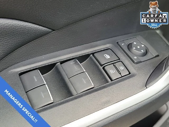 2025 Toyota RAV4 XLE - Photo 20