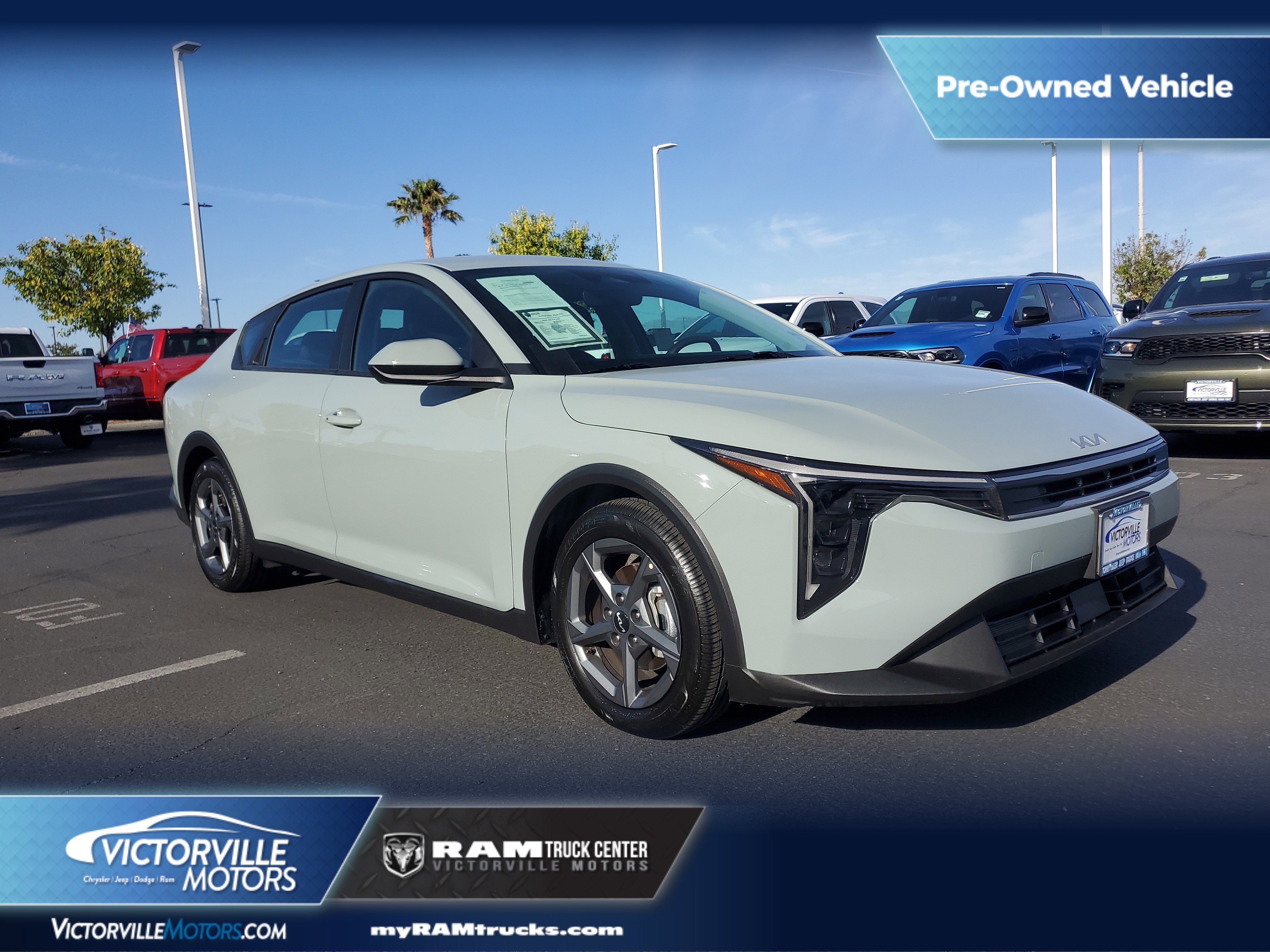 2025 Kia K4 LXS AT's photo