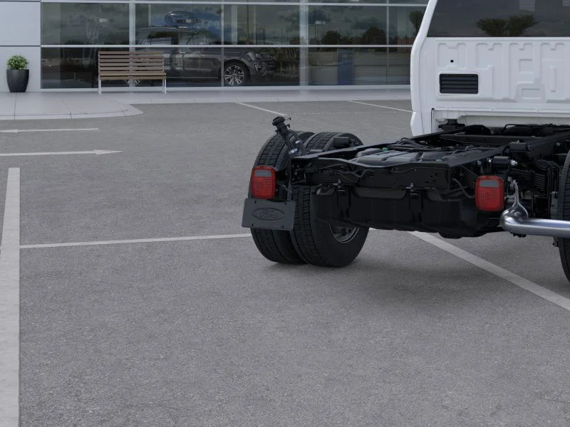 New 2026 Oxford White Ford F-450® XL image 21