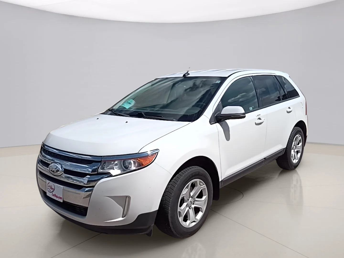 Used 2013 White Ford SEL FWD image 1