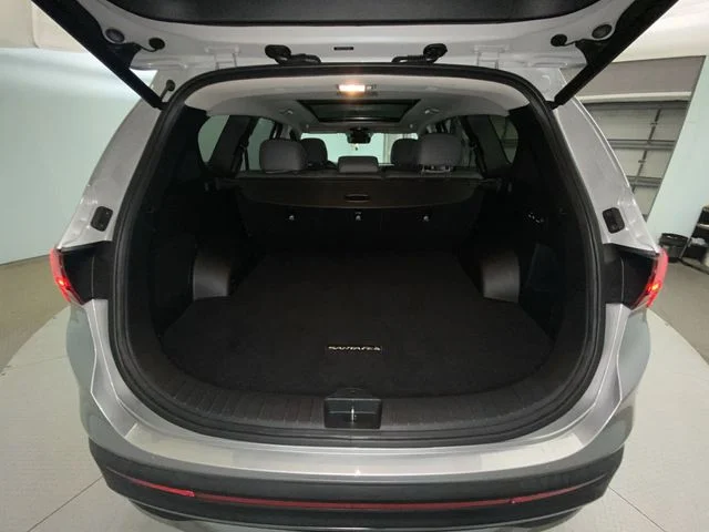 Used 2023 Silver Hyundai SEL image 24