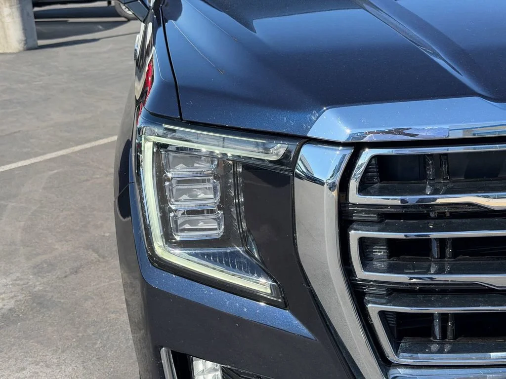 Used 2024 Midnight Blue Metallic GMC SLT image 4