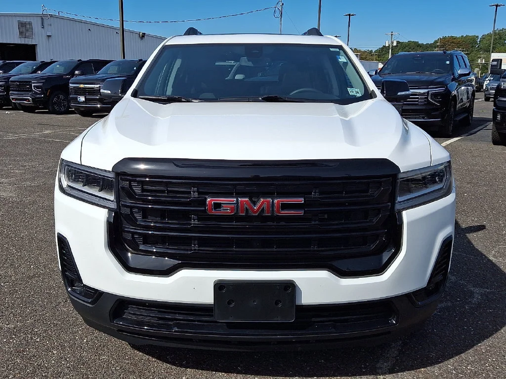 Used 2023 SUMMIT WHITE GMC SLT image 4