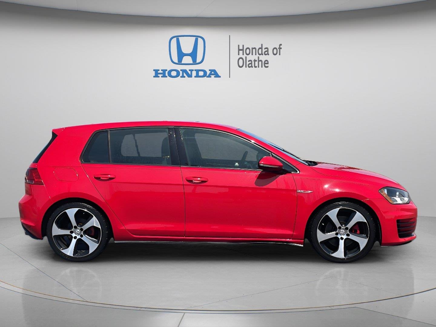 Used 2015 Volkswagen Golf GTI S with VIN 3VW4T7AU9FM044259 for sale in Kansas City