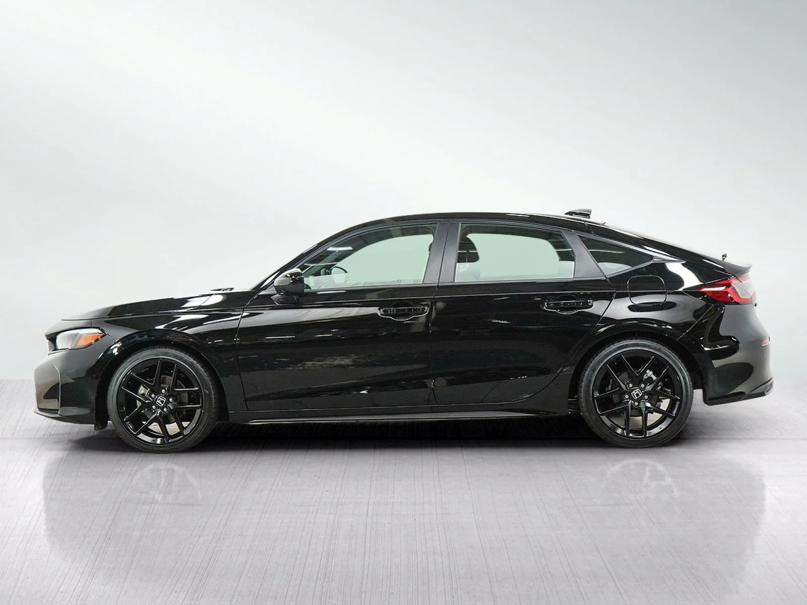 Used 2026 Honda Civic Hatchback Sport with VIN 19XFL2H85TE010736 for sale in Burnsville, Minnesota