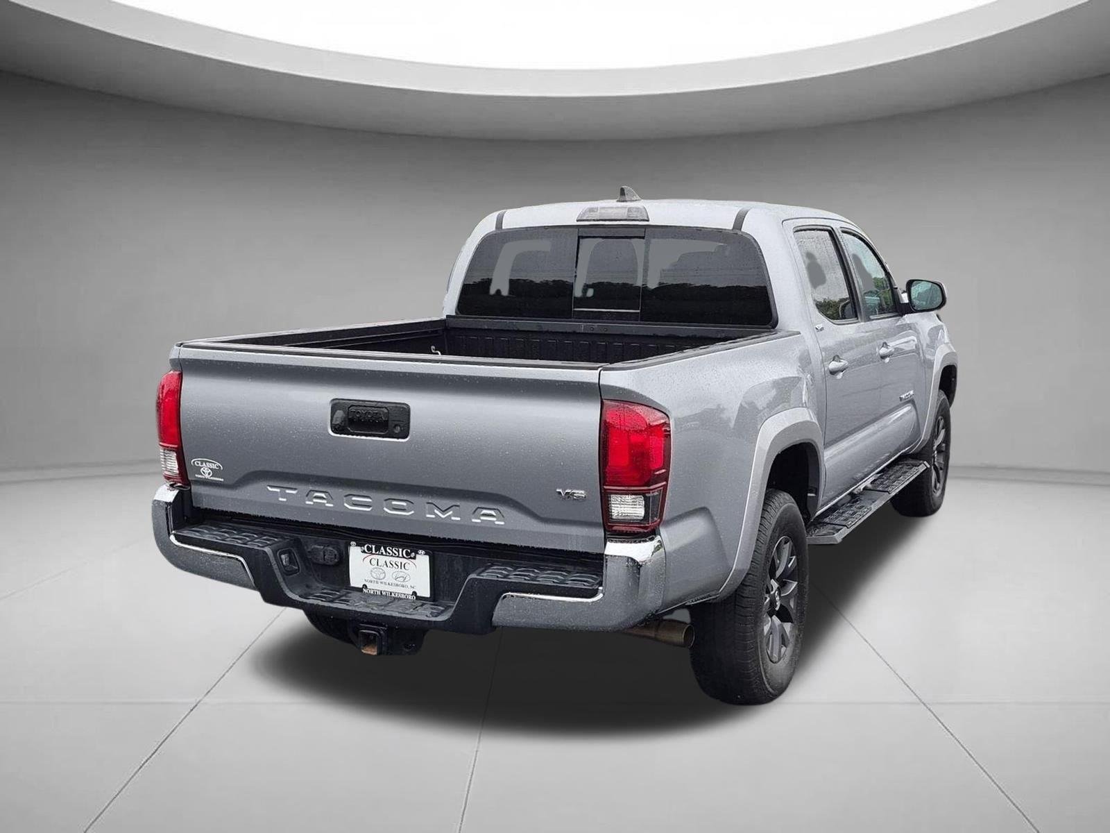 Used 2020 Silver Sky Metallic Toyota SR5 image 5
