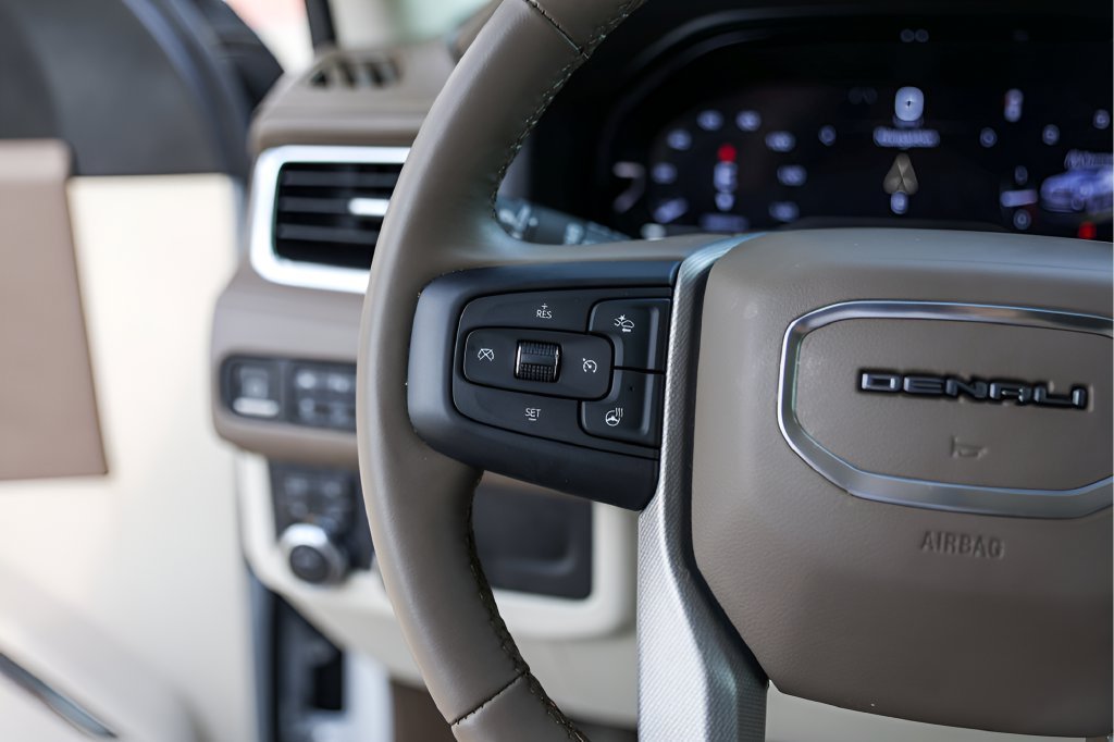 Used 2024 White GMC Denali image 16