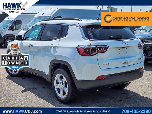 Used 2024 White Jeep Latitude image 7