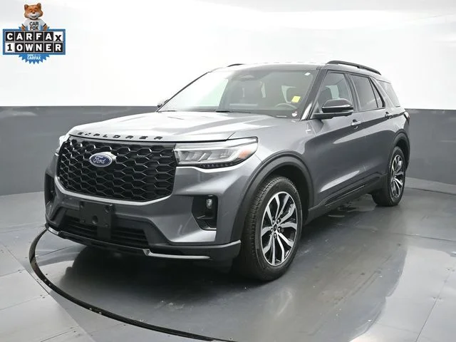Used 2025 Gray Ford ST-Line image 1