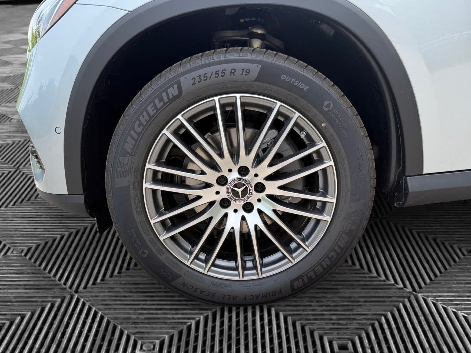 New 2026 Cirrus Silver Metallic Mercedes-Benz GLC 300 image 8