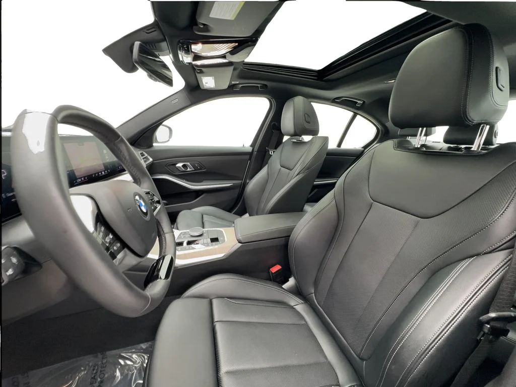 Used 2025 White BMW 330i image 19