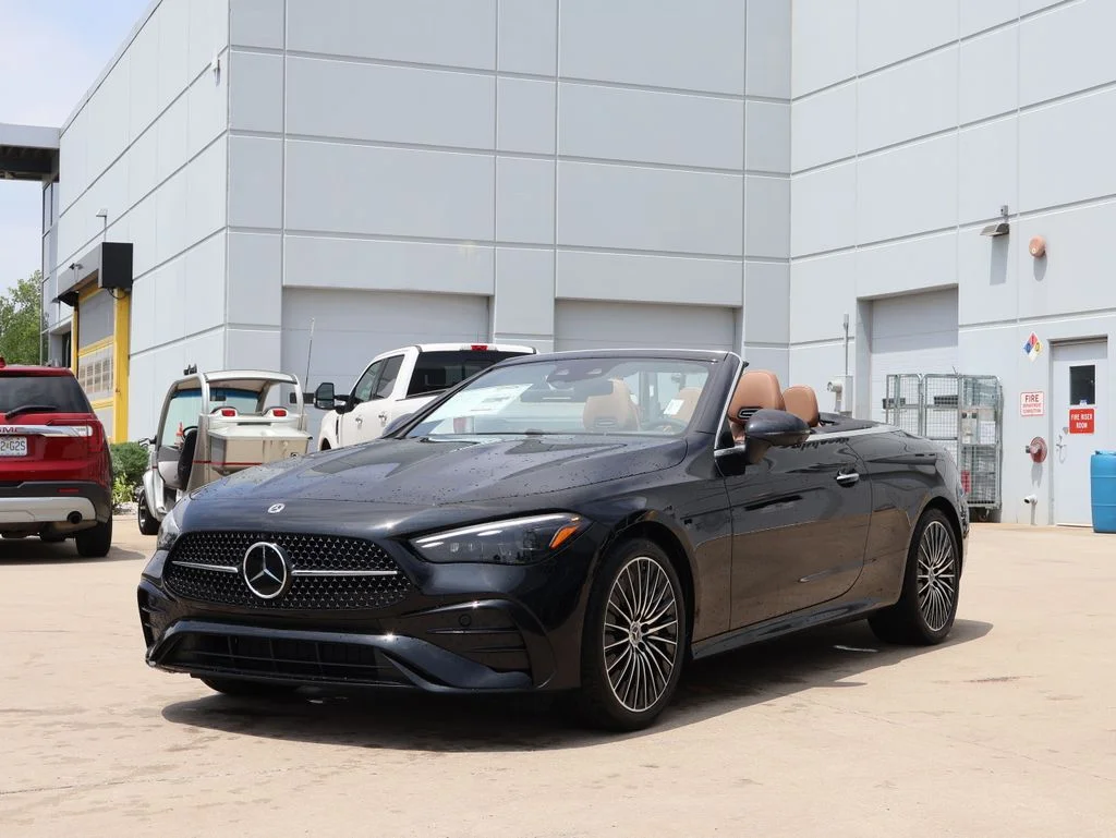 New 2026 Black Mercedes-Benz CLE 450 image 3