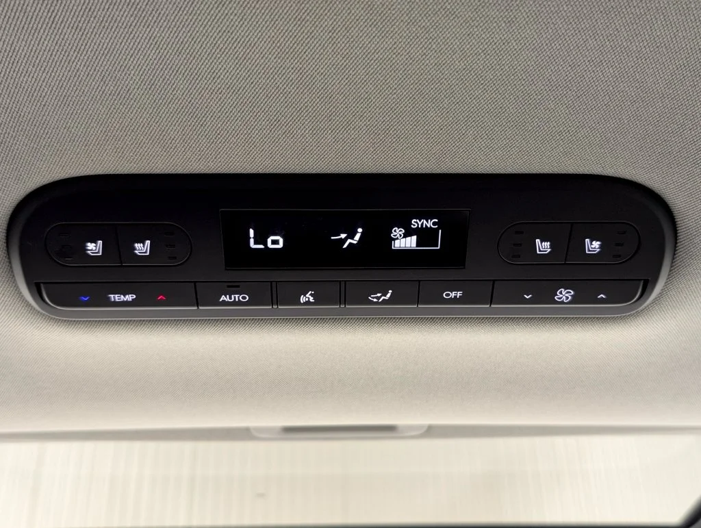 Certified Used 2026 Pearl Hyundai Limited image 16