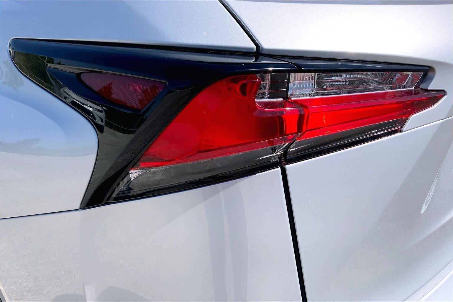 Used 2017 Silver Lining Metallic Lexus  image 28