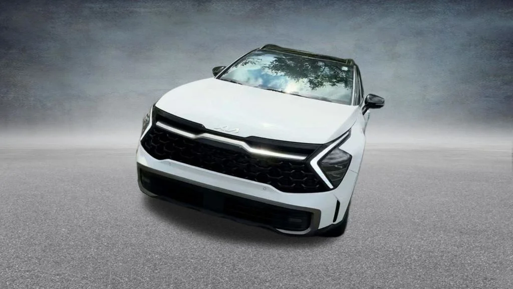 Used 2024 White Kia X-Pro Prestige image 7