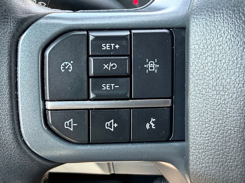 Used 2023 Black Ford XLT image 30