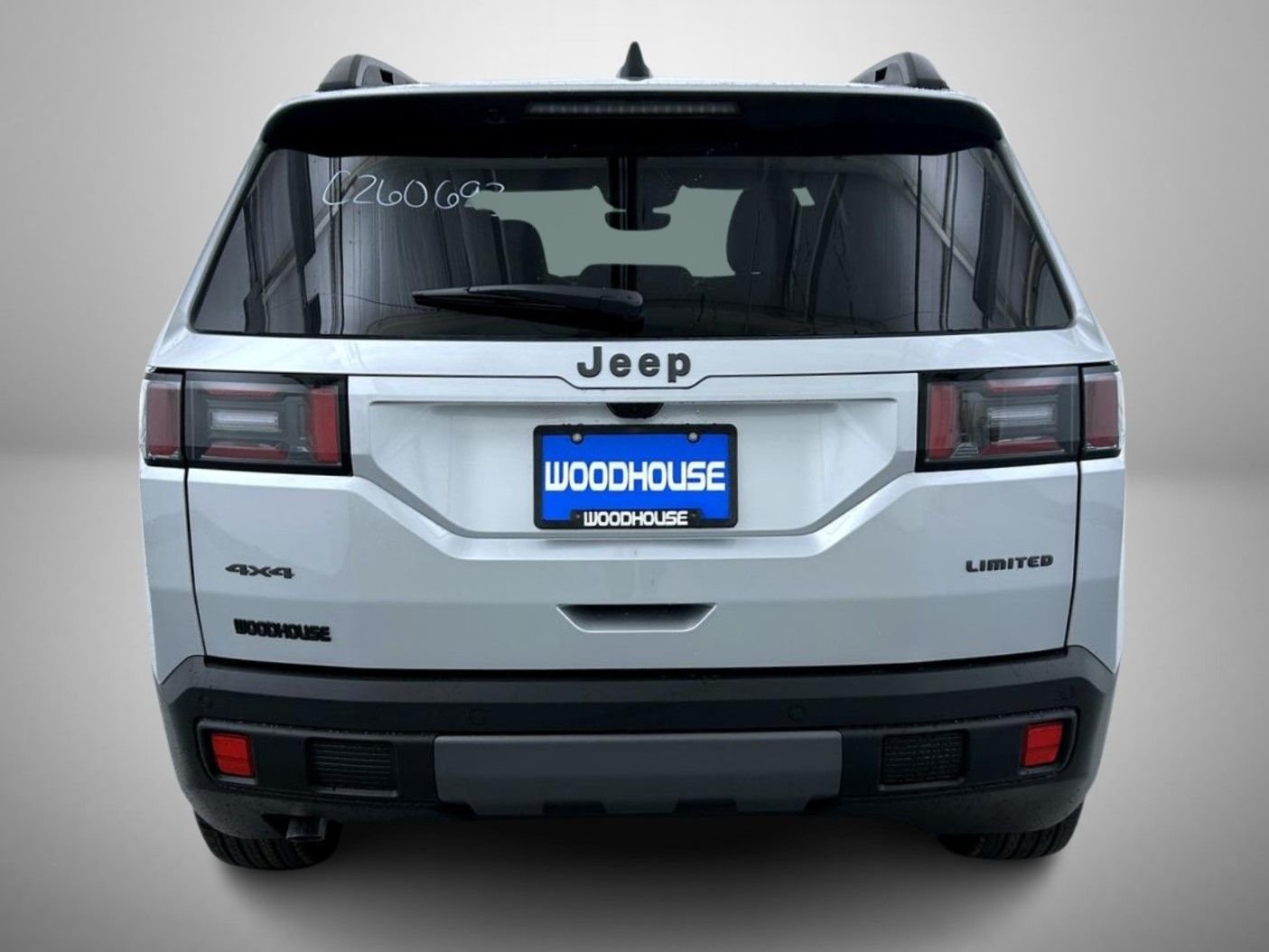 New 2026 Silver Zynith Clear-Coat Exterior Paint Jeep Limited image 6