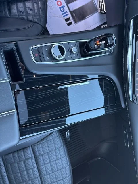 2024 Cadillac Escalade V-Series - Photo 25