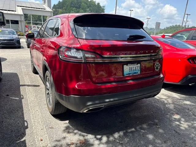 Used 2020 Red Lincoln Standard image 4
