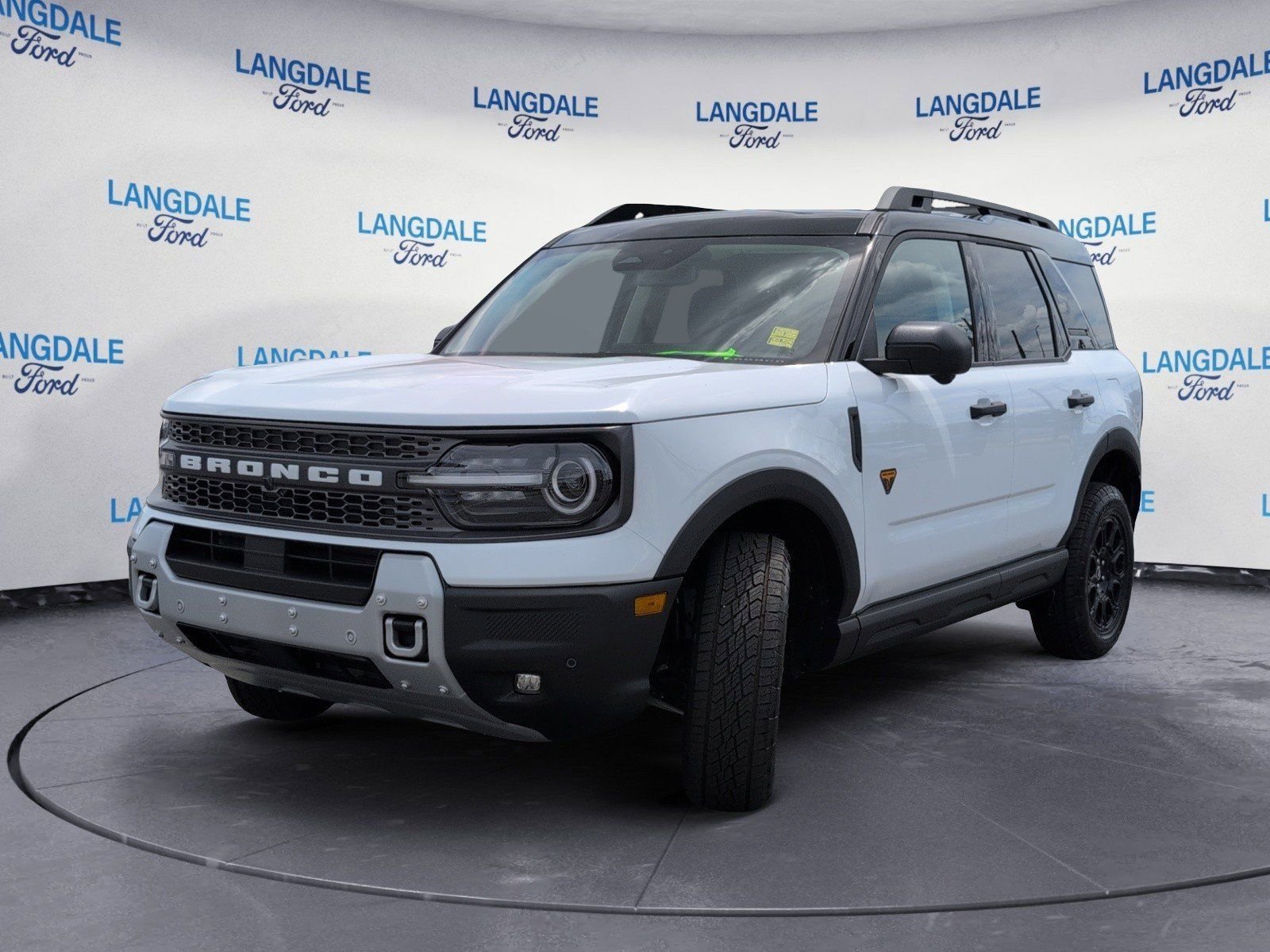 New 2026 Oxford White Ford Badlands image 11