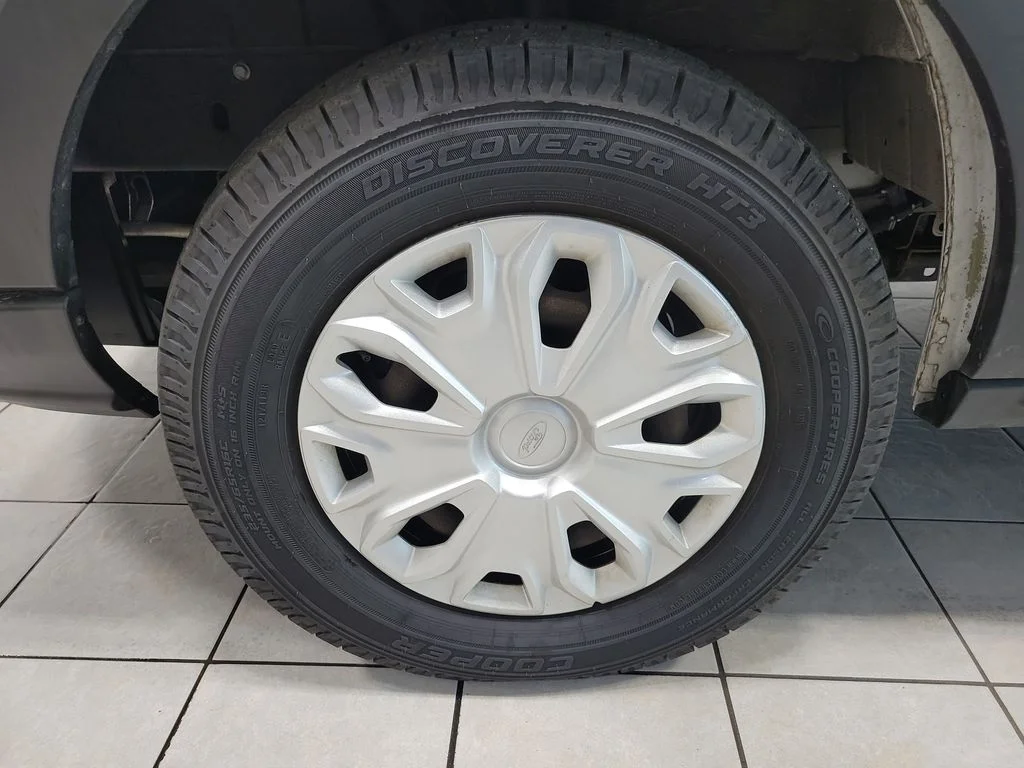 Used 2019 White Ford XLT image 26