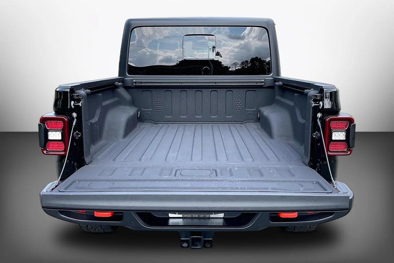 Certified Used 2024 Black Jeep Mojave image 25