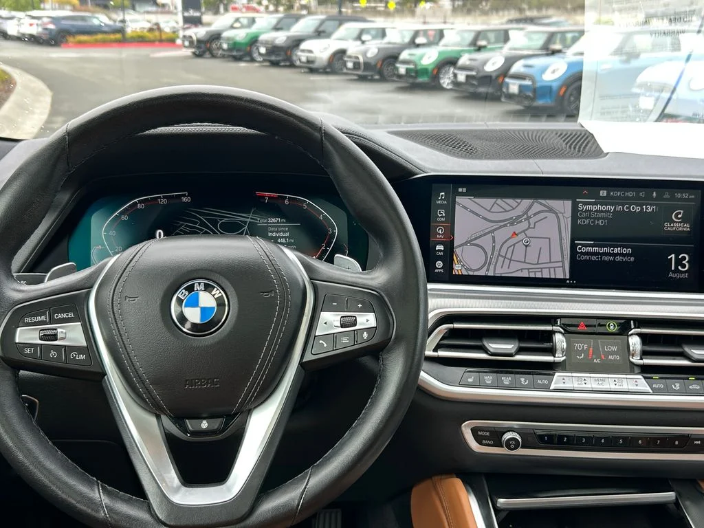 Used 2023 Black BMW xDrive40i image 17