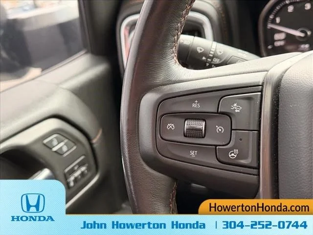 Used 2020 Gray GMC AT4 image 21
