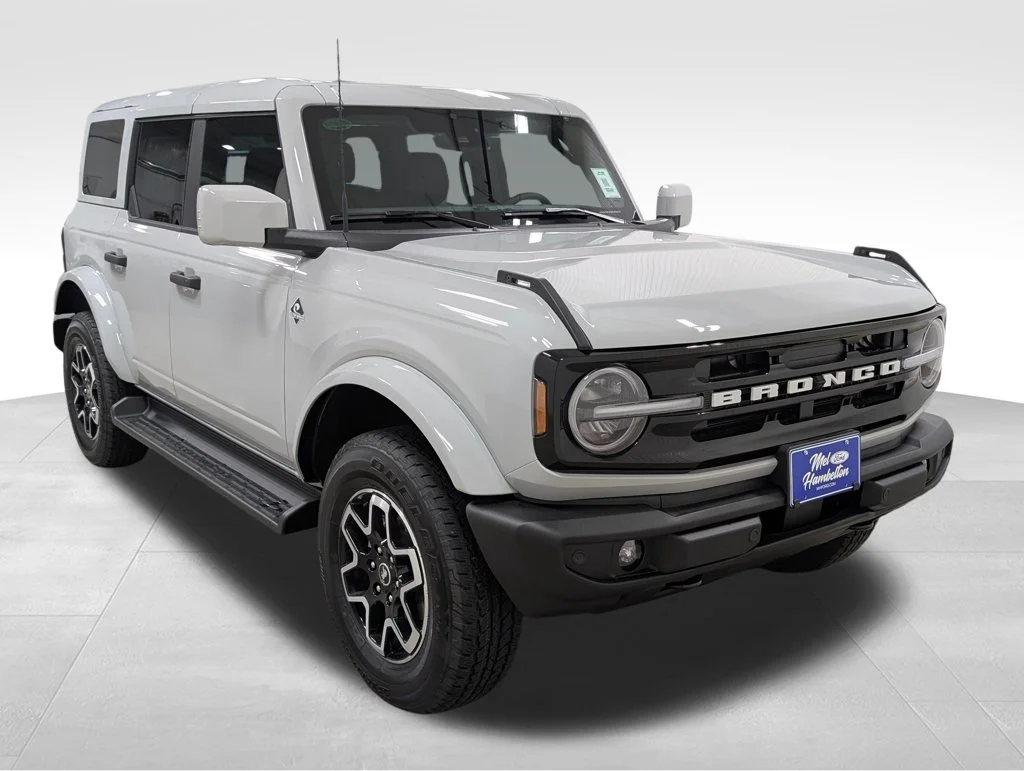 New 2026 Avalanche Gray Ford Outer Banks® image 20