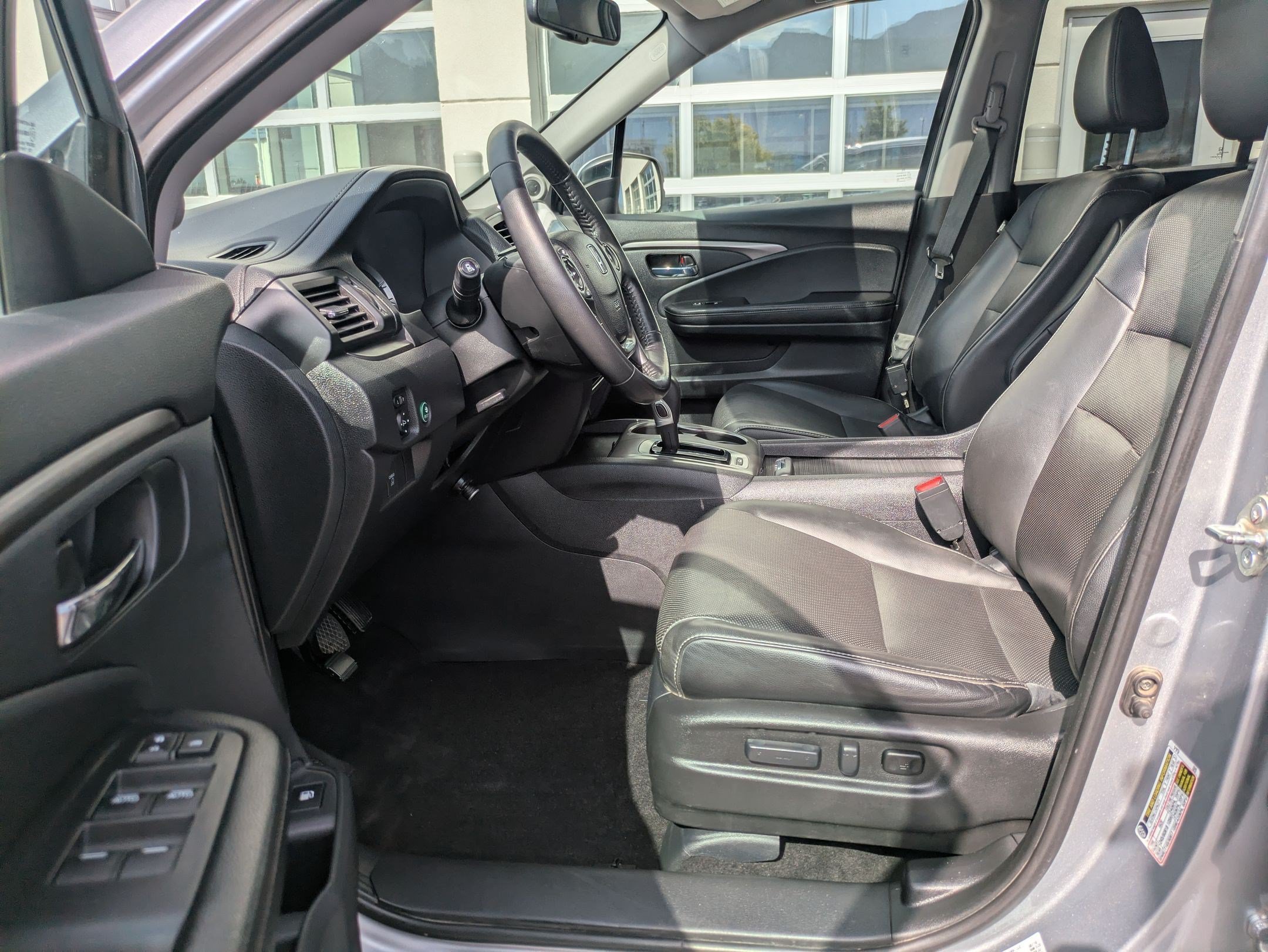Certified Used 2019 Gray Honda RTL-T image 17