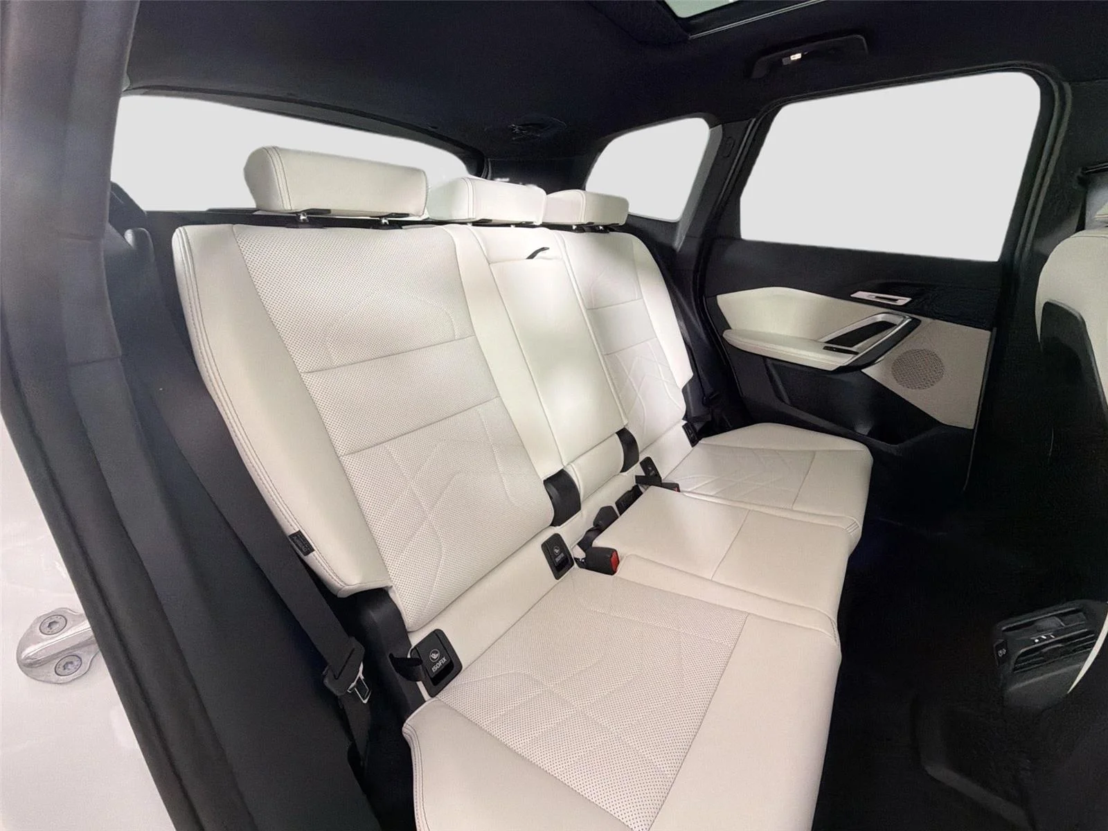 New 2026 Alpine White BMW xDrive28i image 25