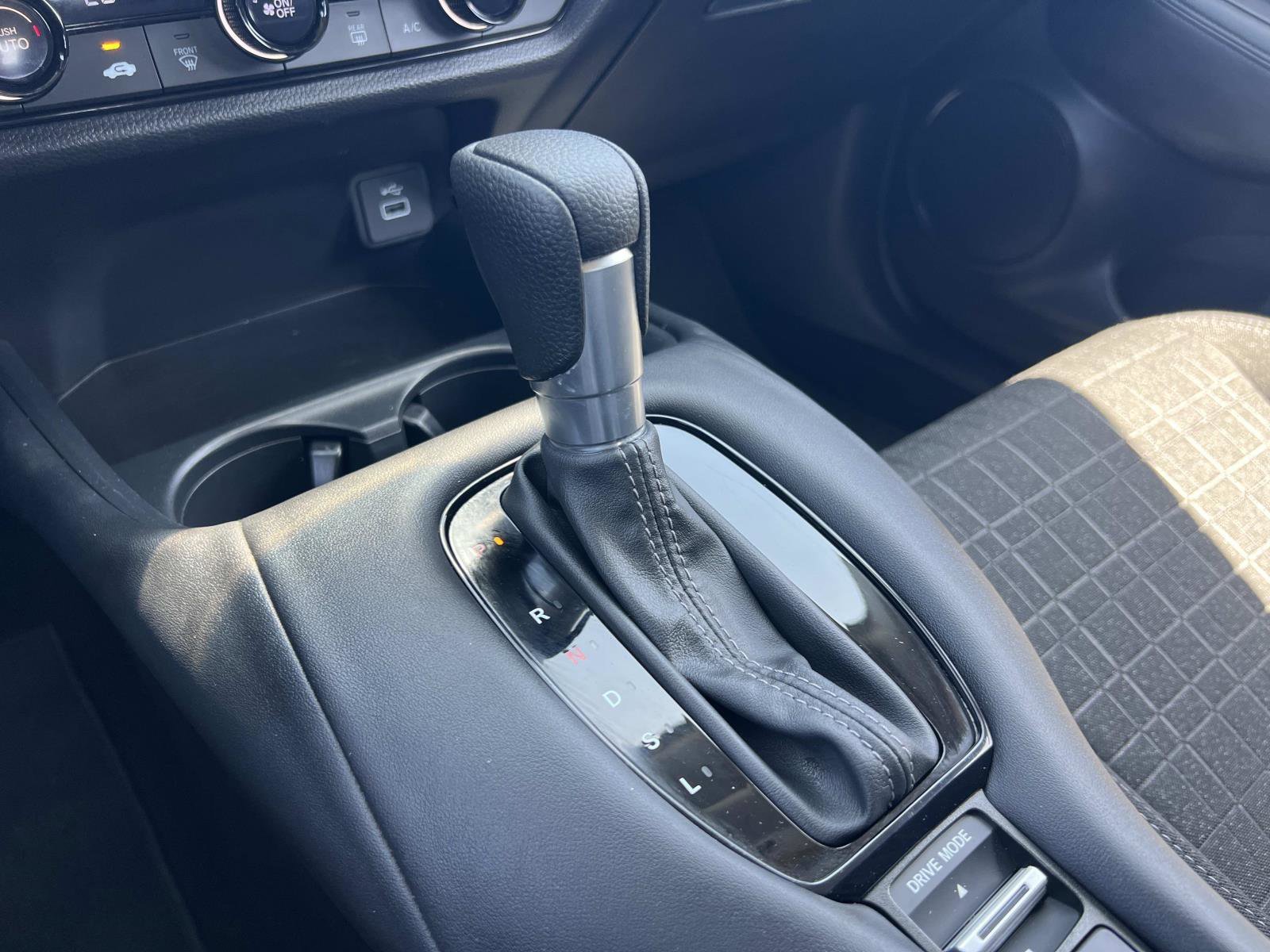 2024 Honda HR-V LX - Photo 15