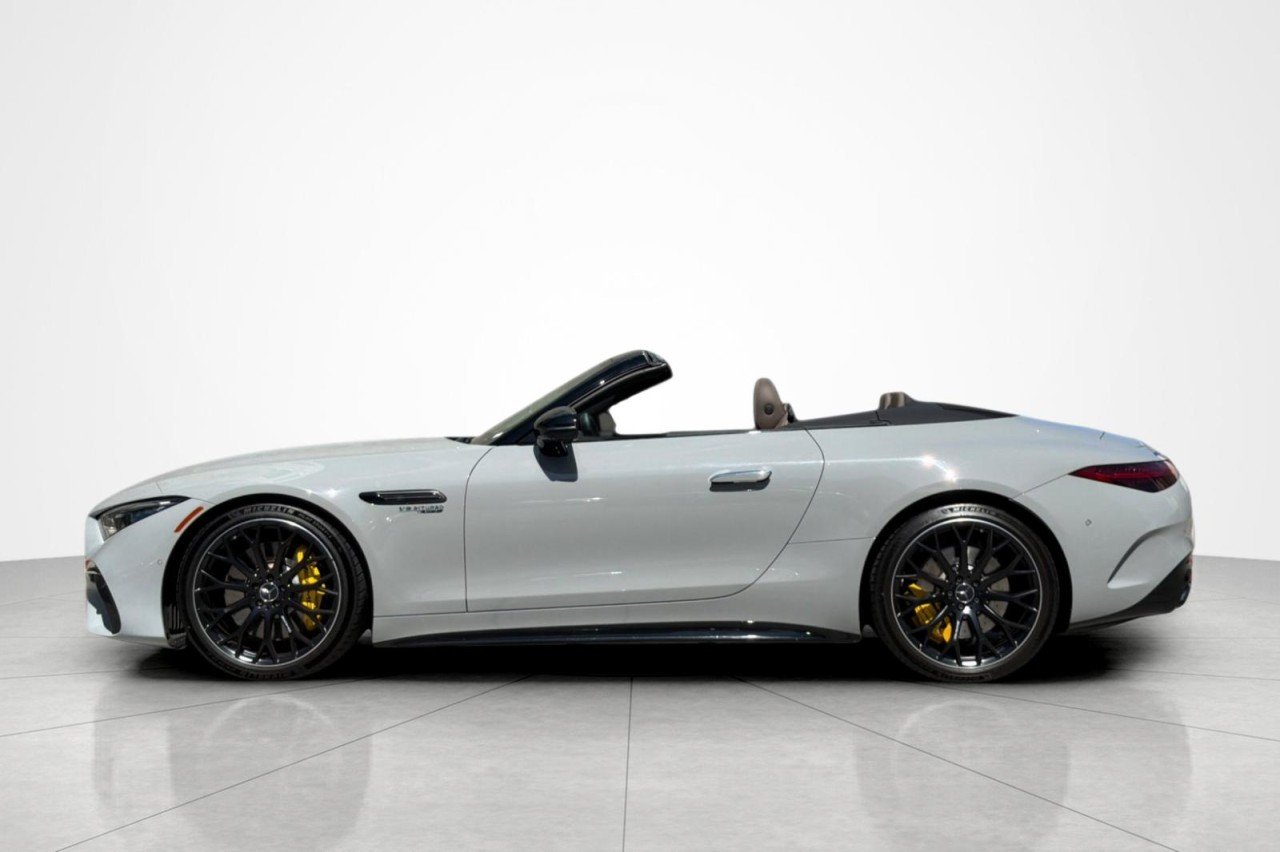Certified Used 2022 MANUFAKTUR Alpine Grey Mercedes-Benz AMG® SL 63 image 2