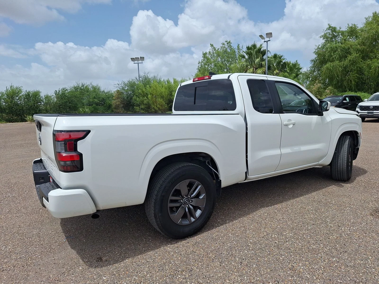 Used 2025 White Nissan SV image 7