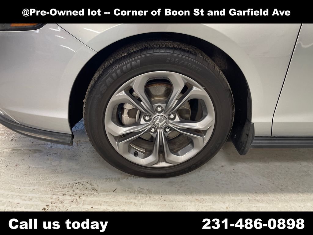 Used 2024  Honda EX image 5