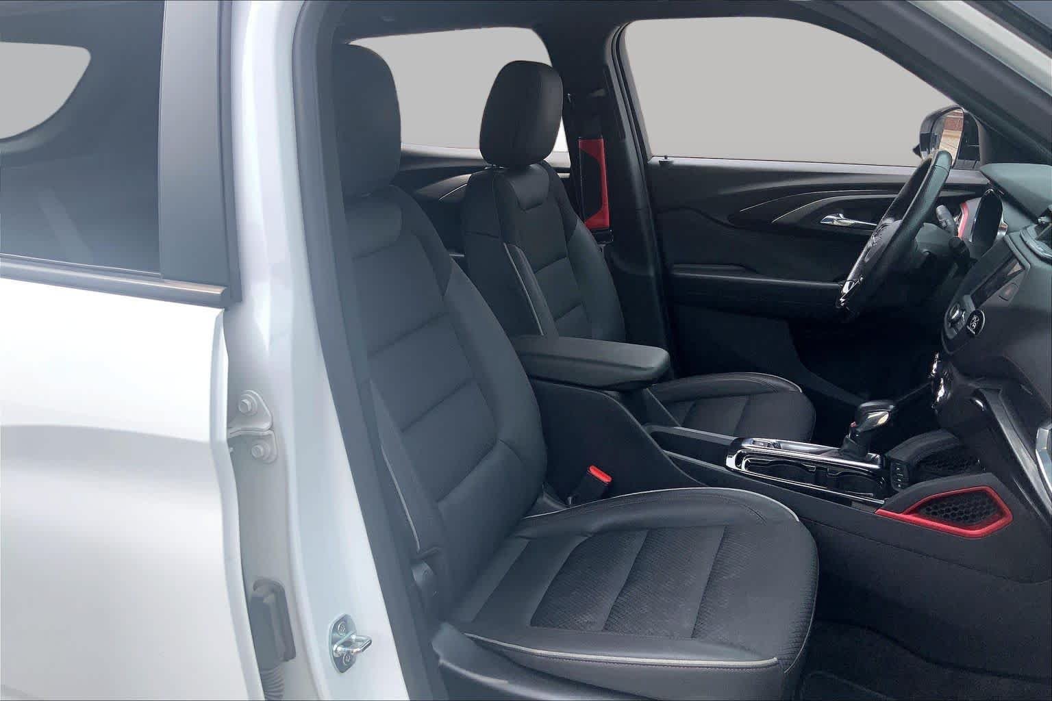 Used 2023 Summit White Chevrolet RS image 9