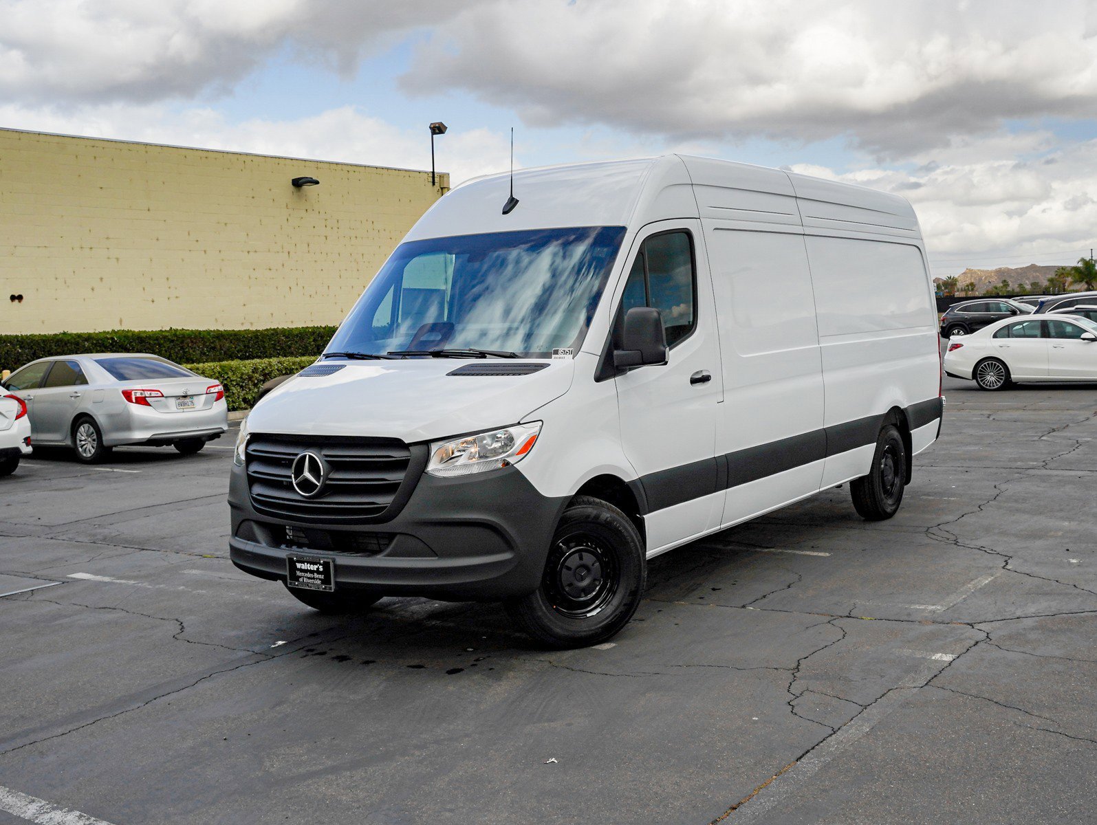 2026 Mercedes-Benz Sprinter 2500 170 WB HO High Roof's photo