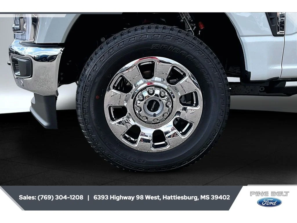 New 2026 Avalanche Ford F-250® Lariat® image 7