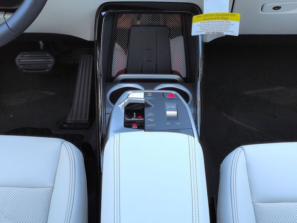 New 2026 Alpine White BMW xDrive28i image 19