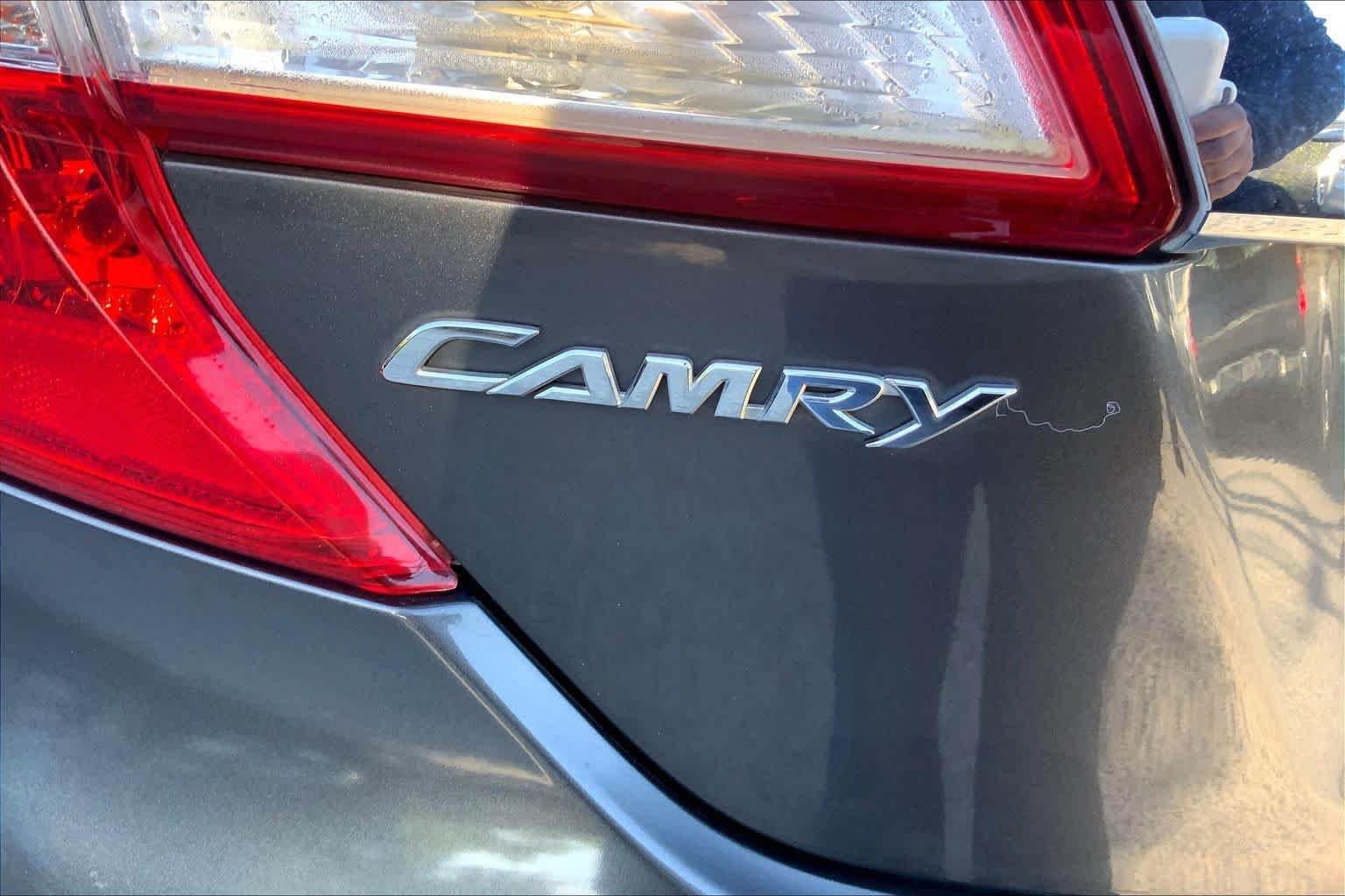 Used 2012 Magnetic Gray Metallic Toyota XLE image 9