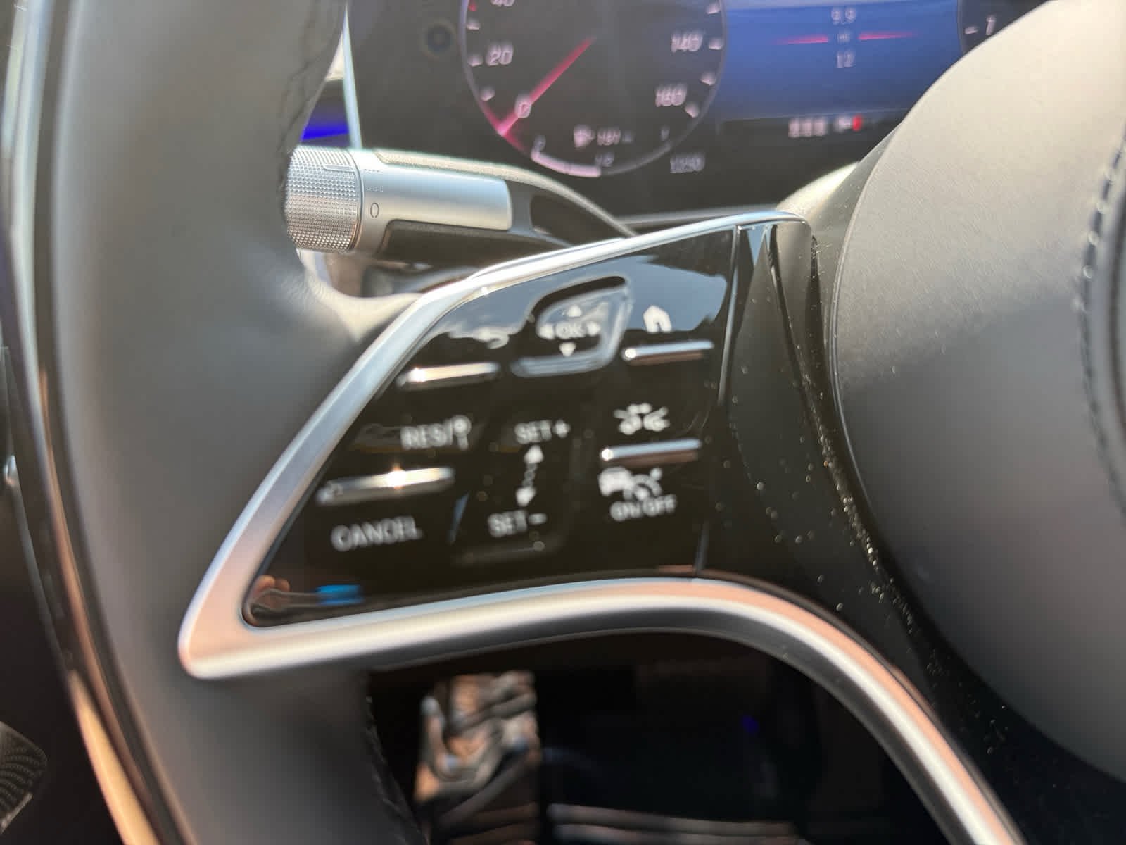 Used 2026 Obsidian Black Metallic Mercedes-Benz S 580 image 22