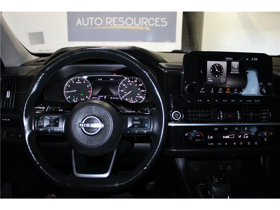 Used 2022 Super Black Nissan SL image 31