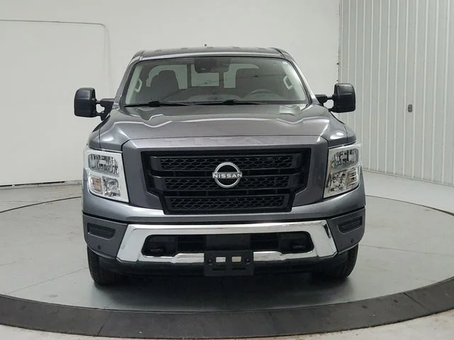 Used 2024 Gray Nissan SV image 3