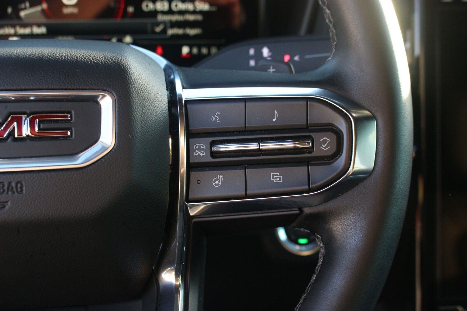 Used 2026 Riverstone Metallic GMC Elevation image 19
