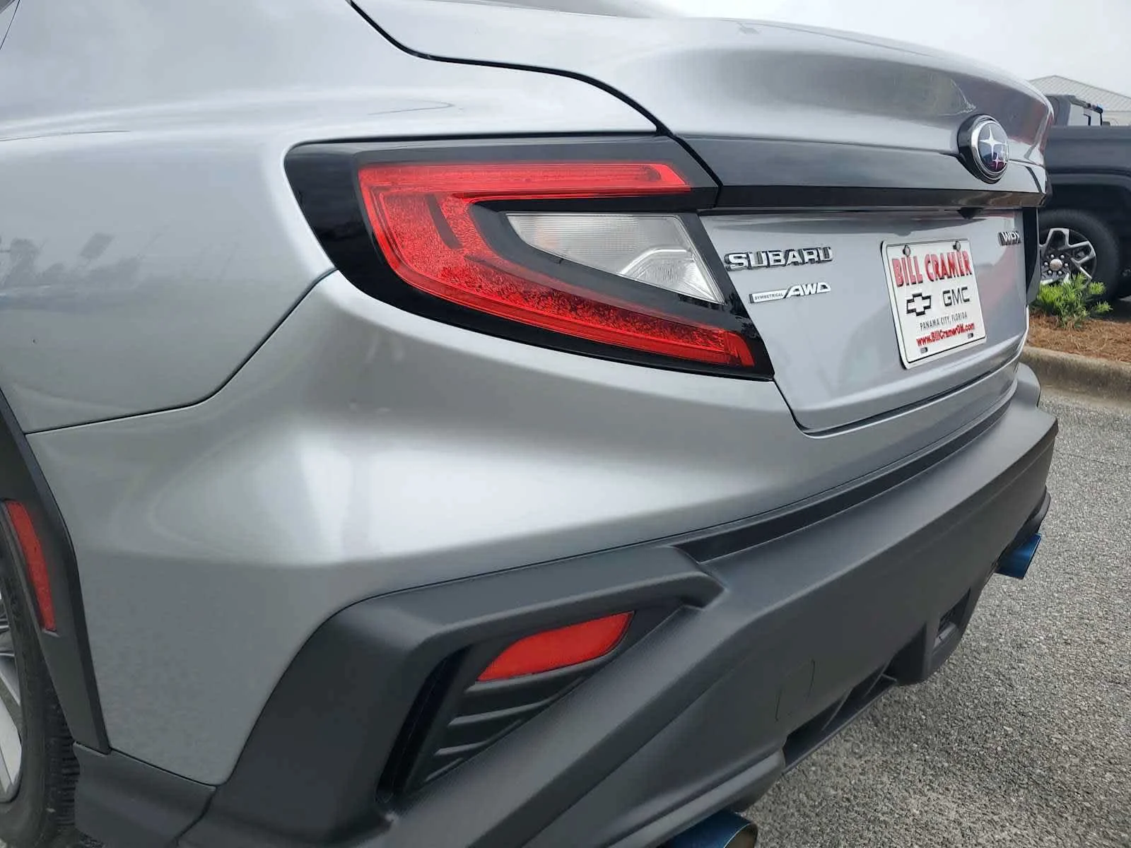 Used 2023  Subaru  image 17