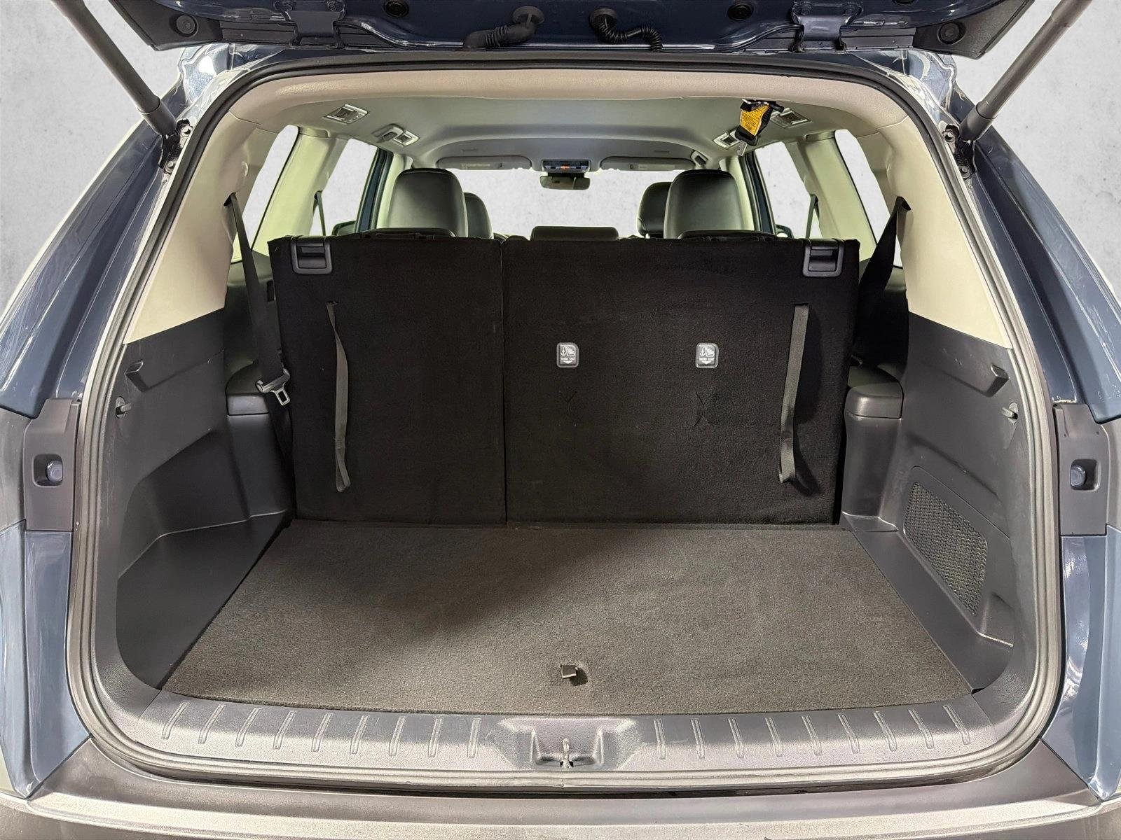 Used 2025 Storm Cloud Toyota XLE image 18