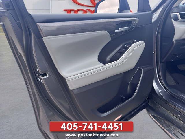 Used 2024 Gray Toyota Platinum image 36