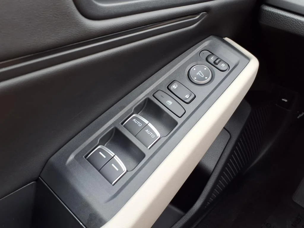 2025 Honda Accord SE - Photo 23