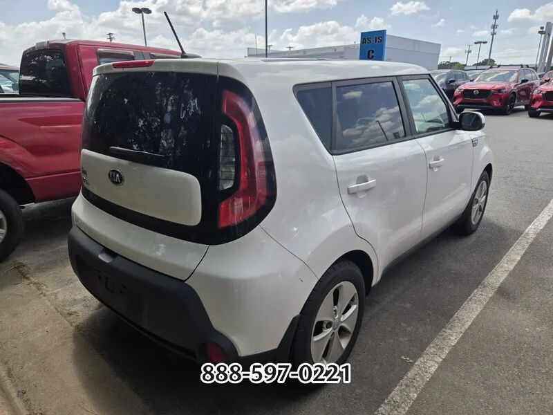 Used 2016 Clear White KIA BASE image 7